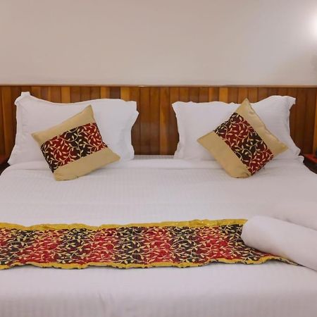 Hotel Chiminda Pelling Bagian luar foto