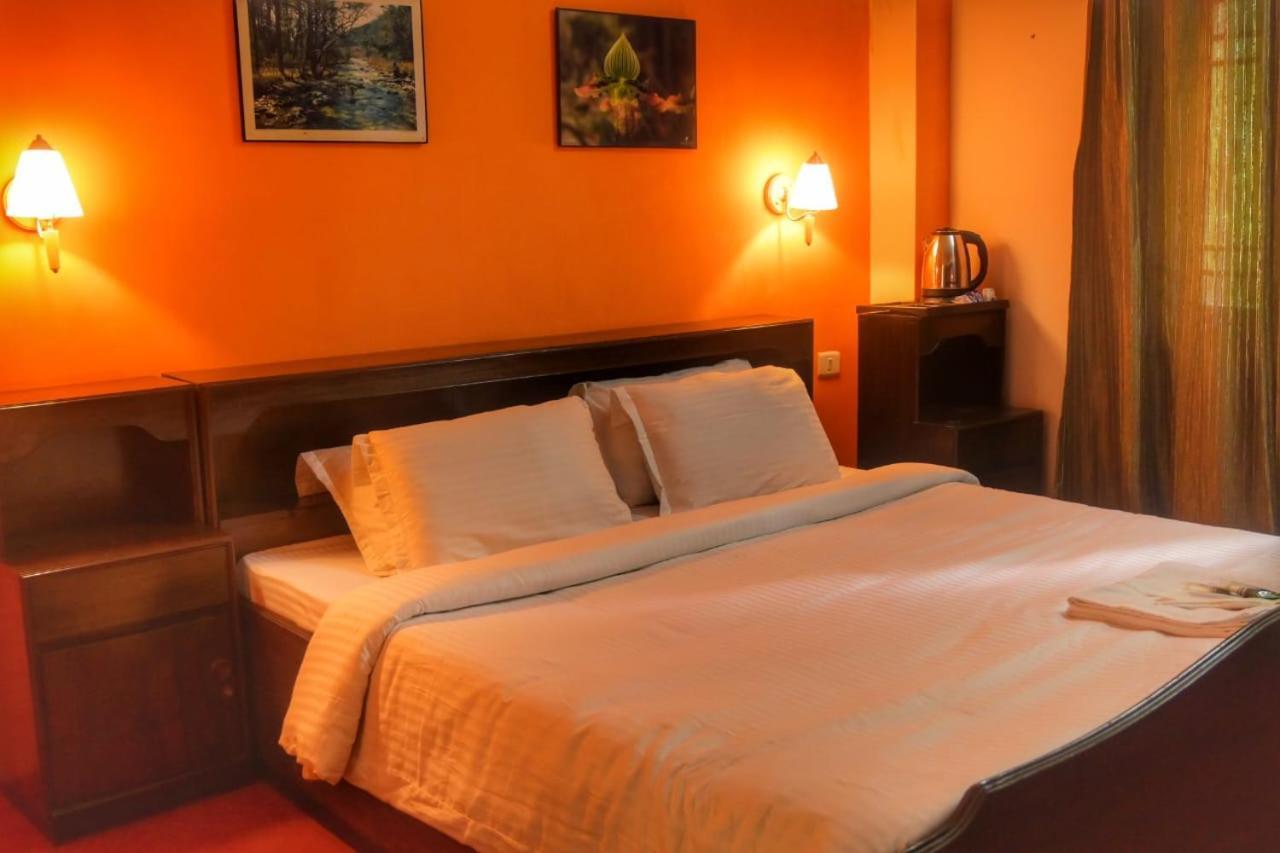 Hotel Chiminda Pelling Bagian luar foto